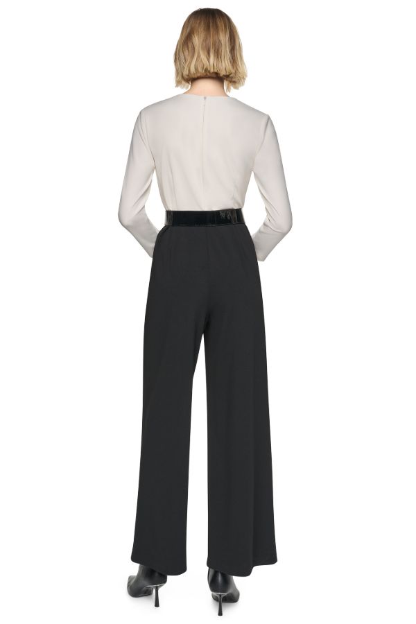 Слика на DKNY - Тренерки        